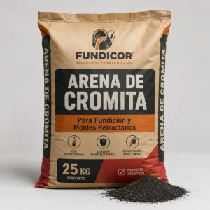 Saco de arena de cromita de 25 kg con material oscuro visible al frente